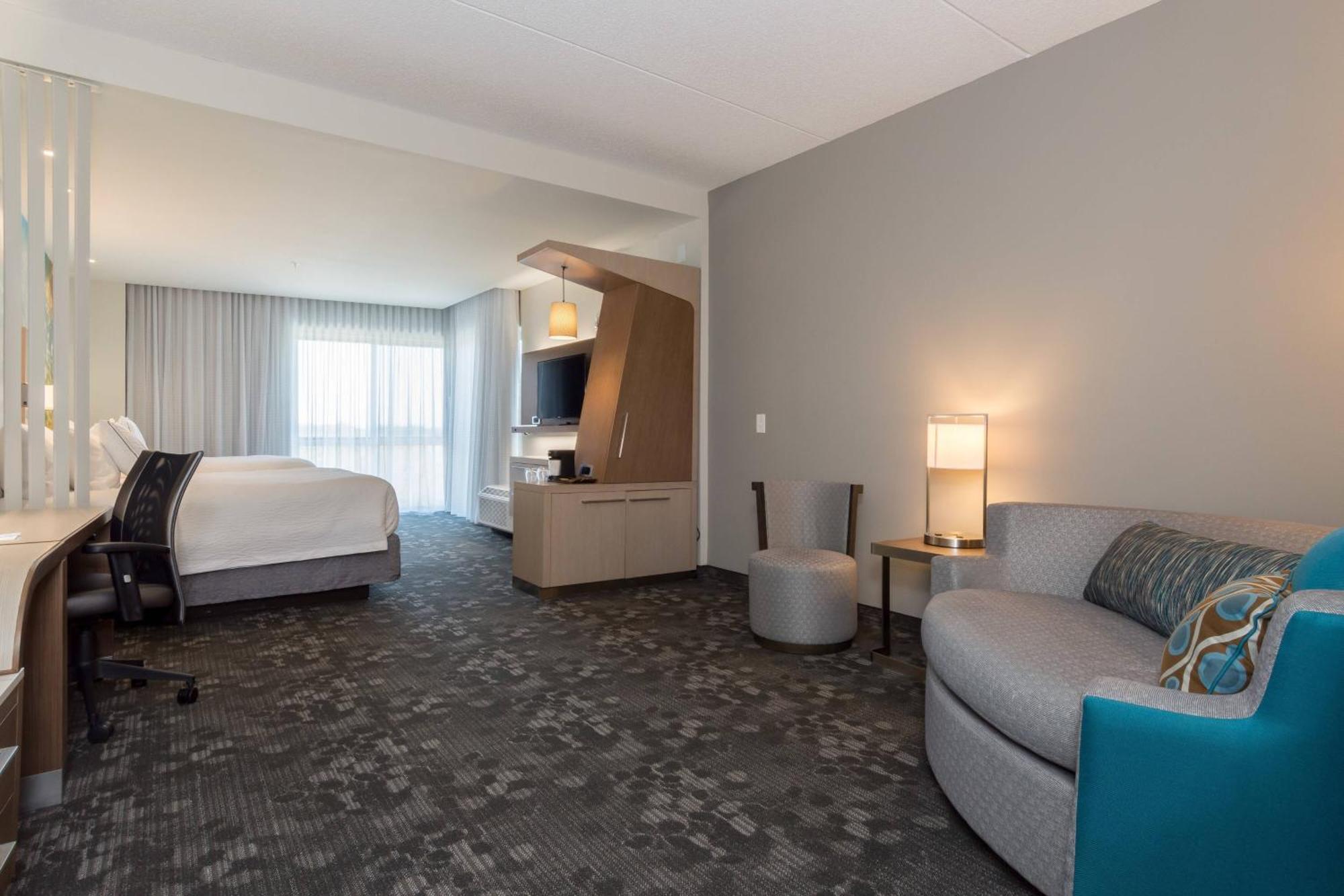 Courtyard By Marriott Fayetteville Fort Liberty - Спринг-Лейк Экстерьер фото
