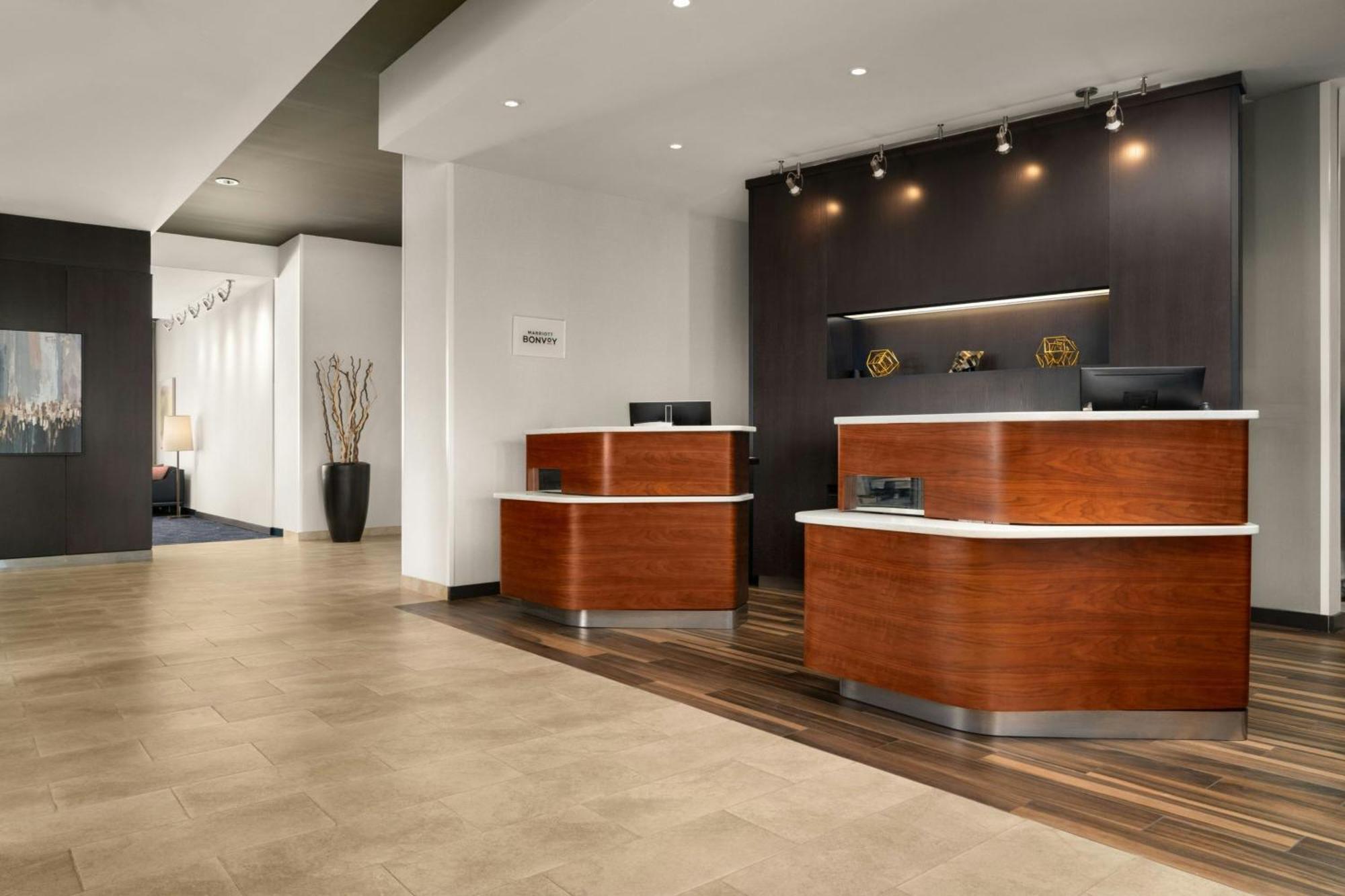 Courtyard By Marriott Fayetteville Fort Liberty - Спринг-Лейк Экстерьер фото